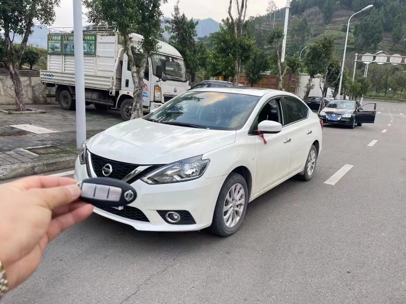 重庆21年日产轩逸2