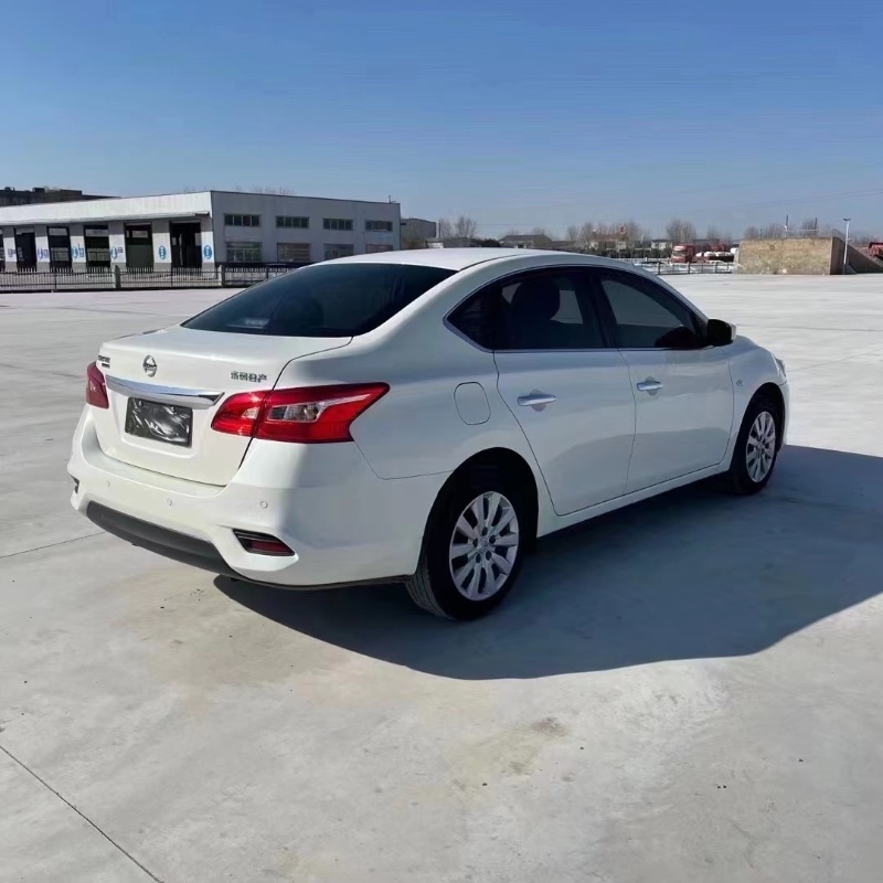 济宁21年日产轩逸6