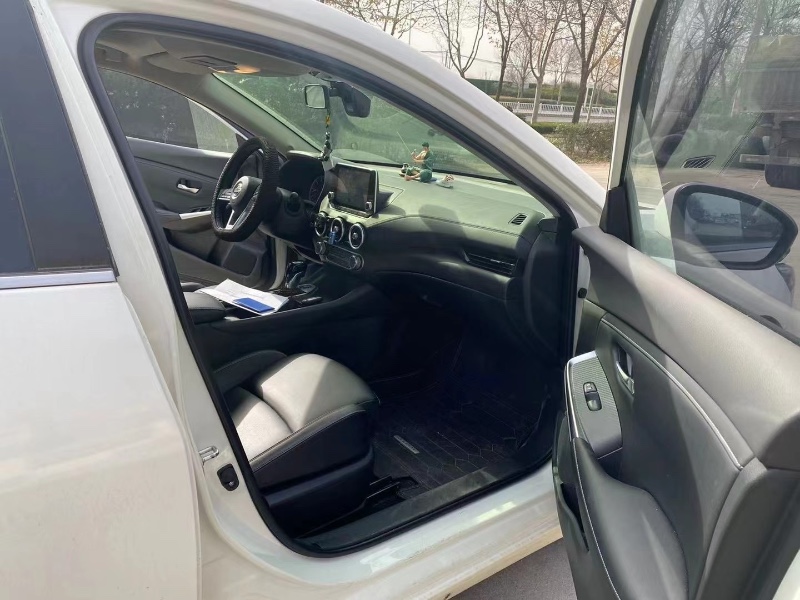 烟台20年日产轩逸5