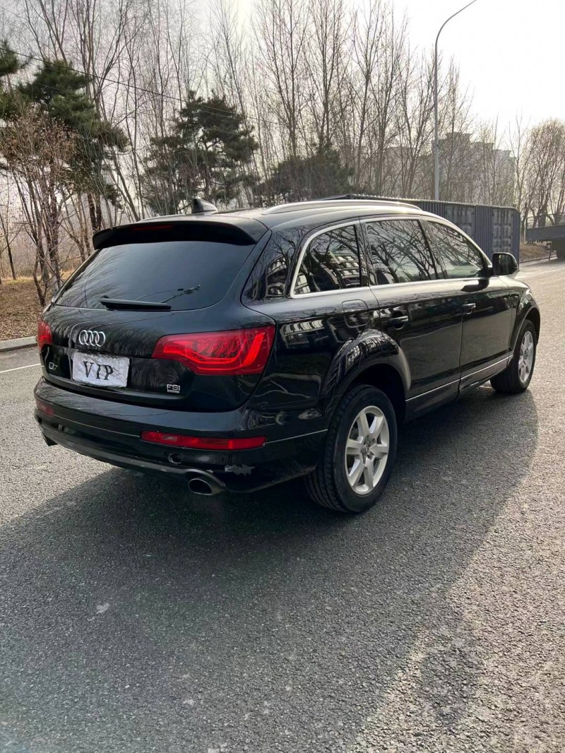 沈阳13年奥迪Q78