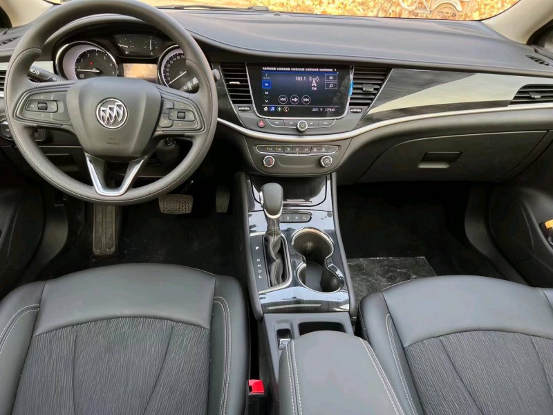 保定22年别克威朗4