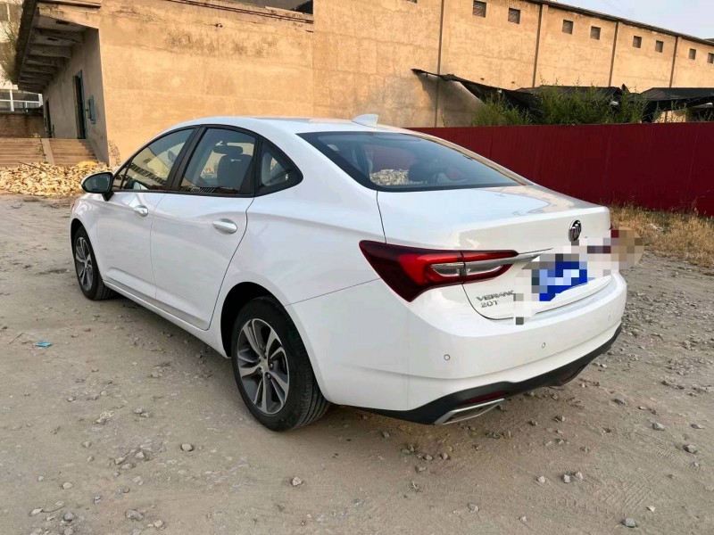 保定22年别克威朗3