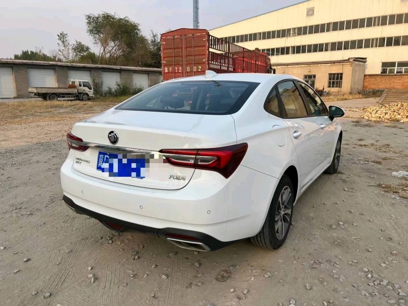 保定22年别克威朗2