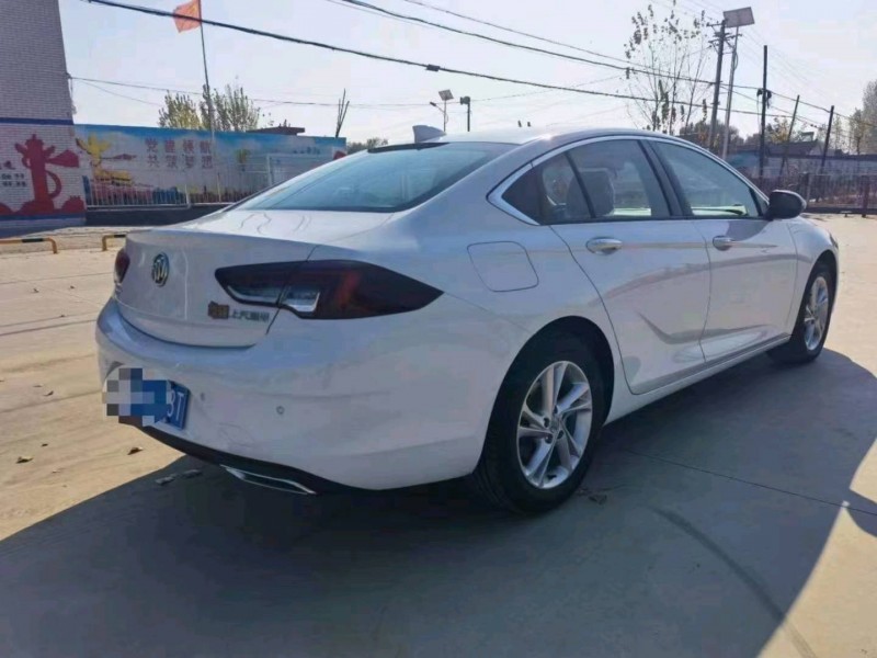 邢台22年别克君威8