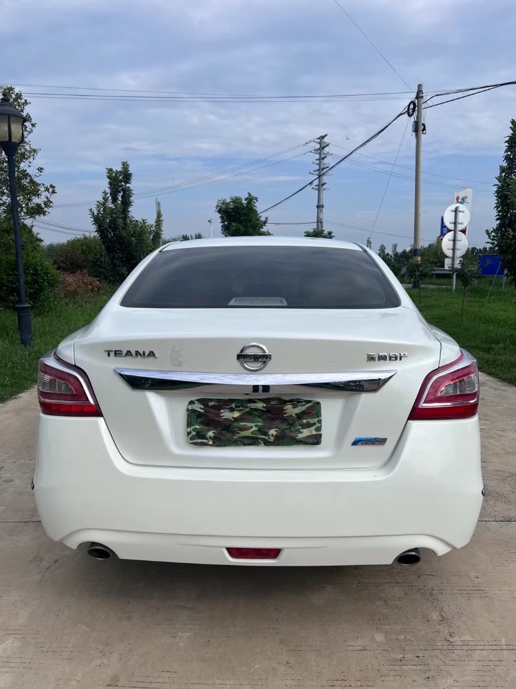 徐州15年日产天籁4