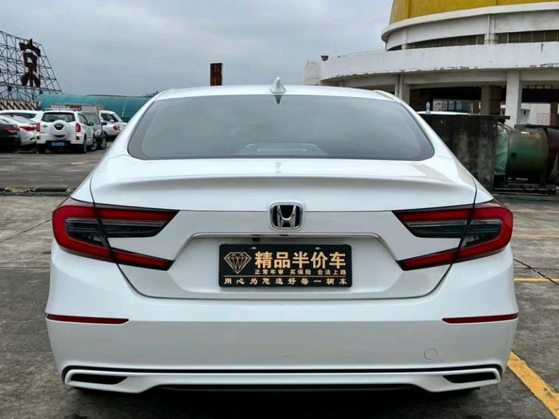 东莞21年本田雅阁9