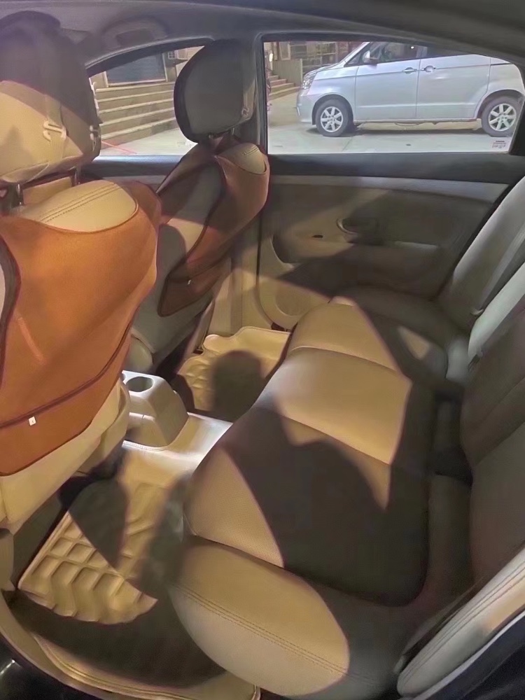 青岛15年日产轩逸6