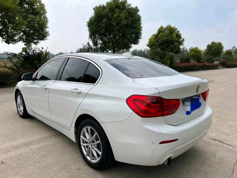 盐城17年宝马1系4
