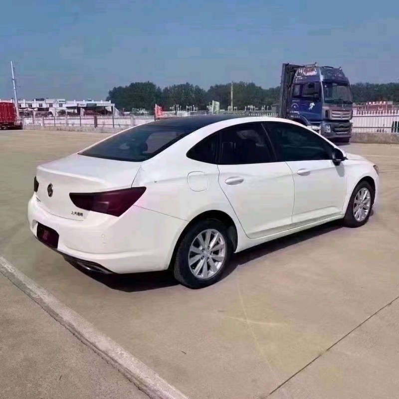 北京16年别克威朗8