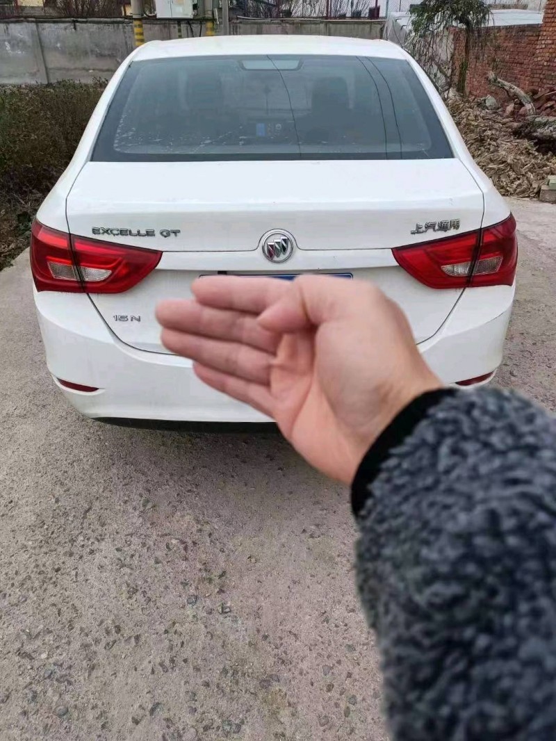 济南17年别克英朗9