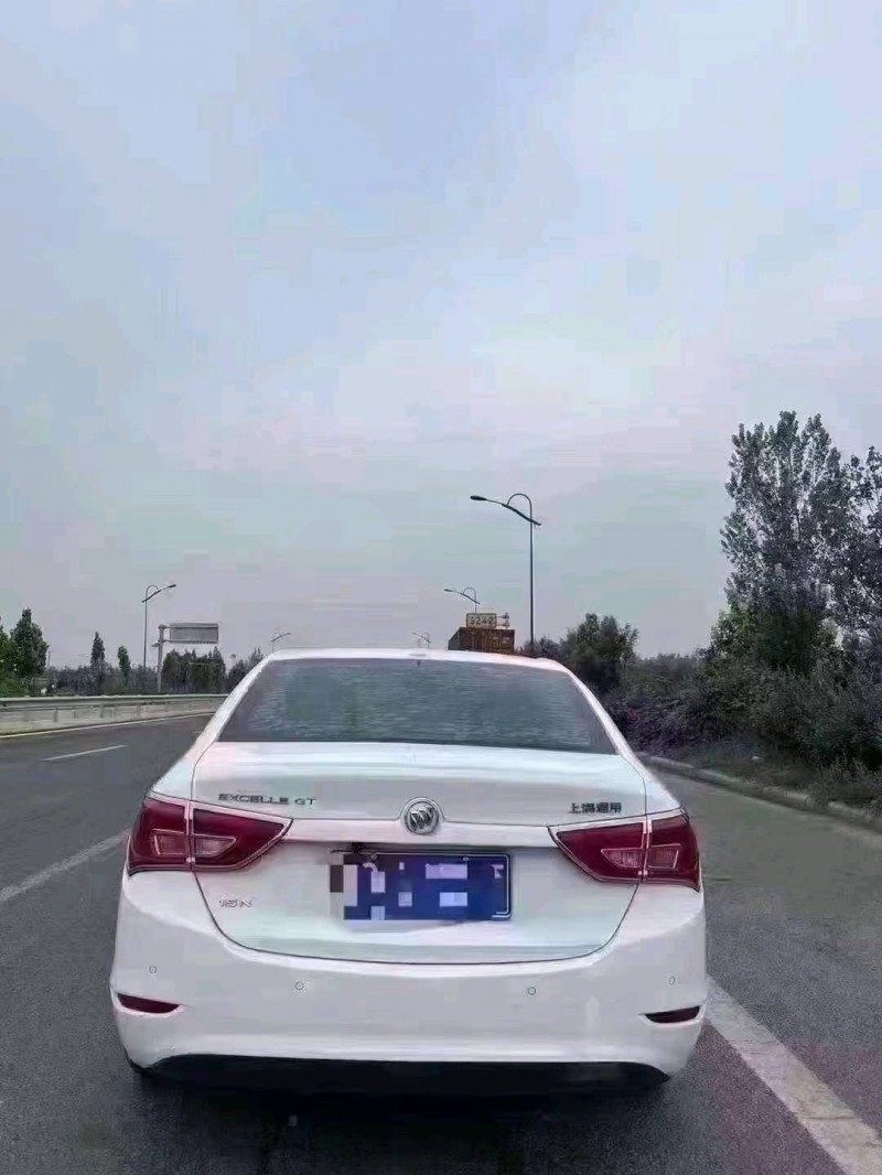 北京15年别克英朗9