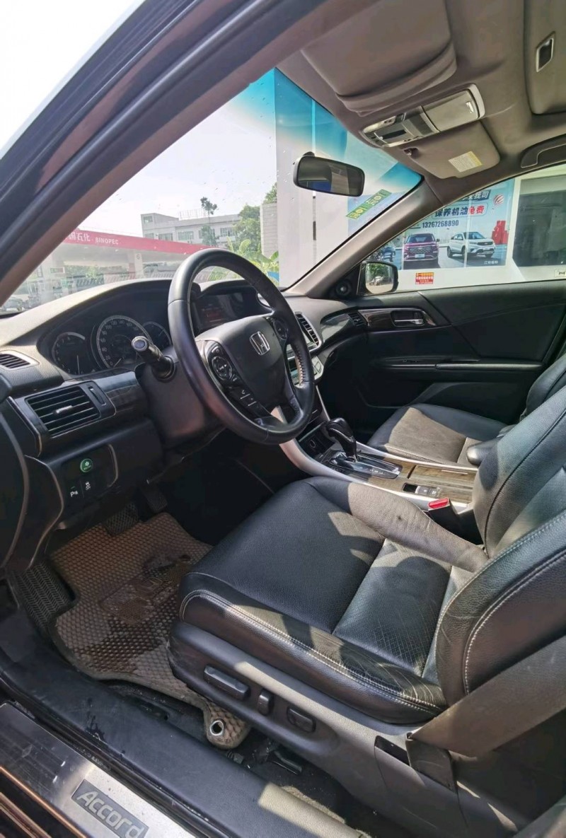 东莞14年本田雅阁6
