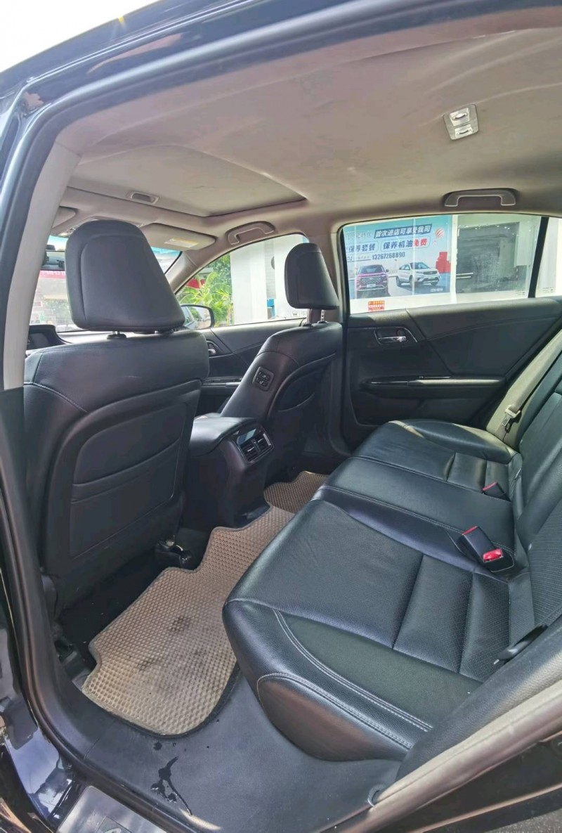 东莞14年本田雅阁7