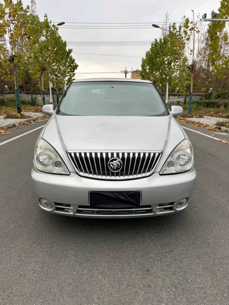 徐州13年别克GL81