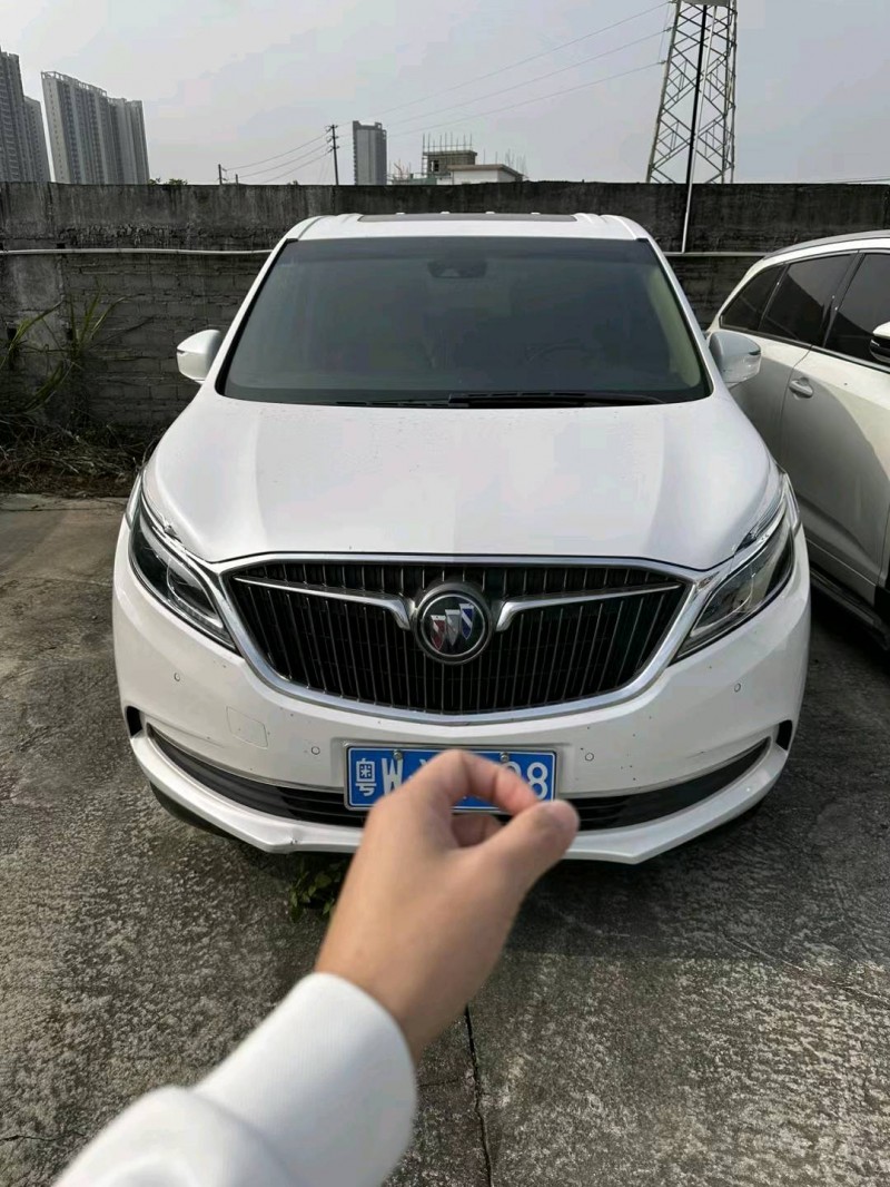 广州18年别克GL81