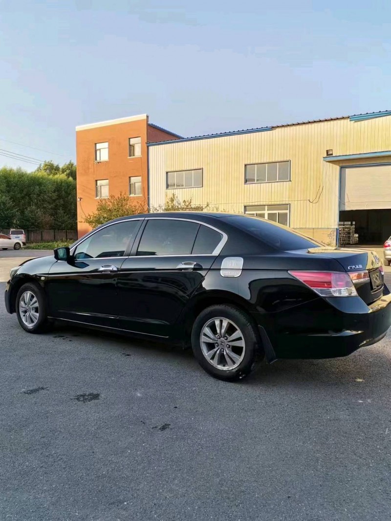 沈阳12年本田雅阁7