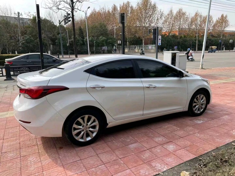 淮南17年现代朗动6