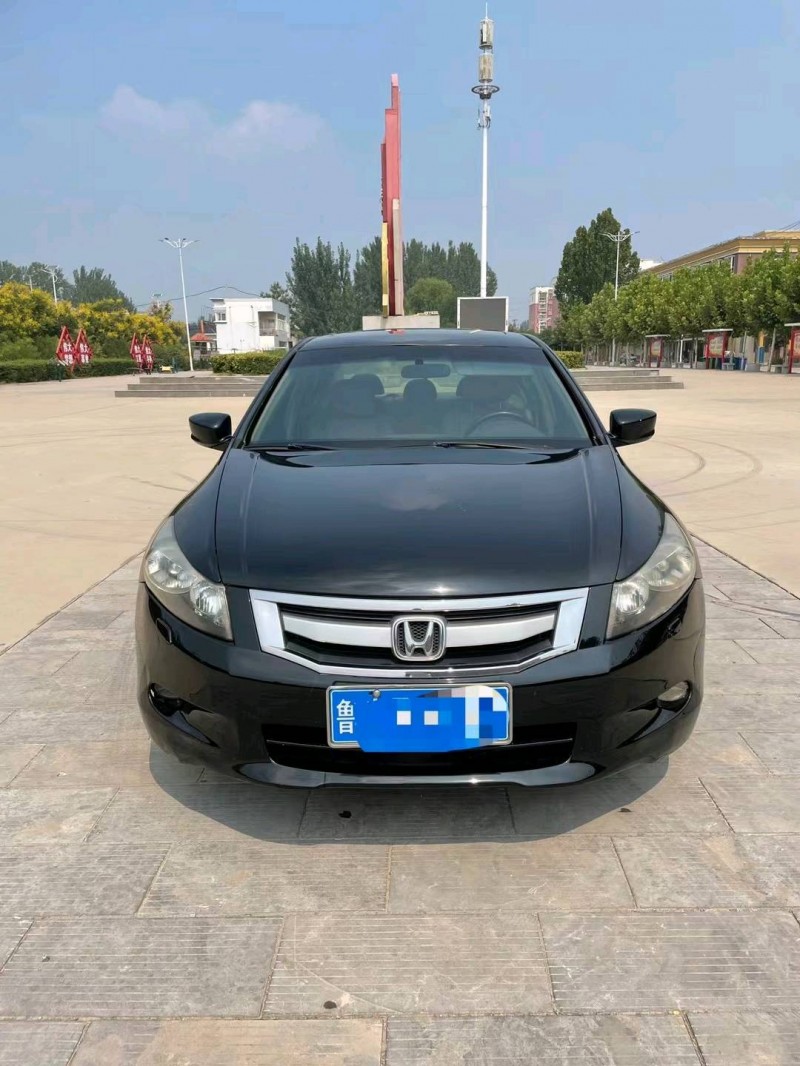 聊城10年本田雅阁1