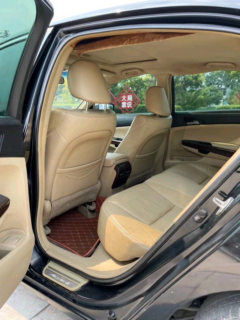 聊城10年本田雅阁5