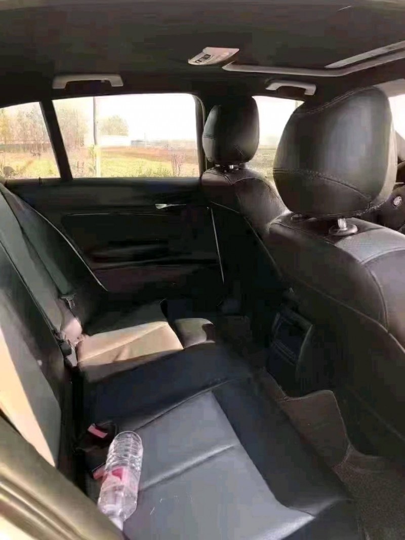 北京13年宝马1系5