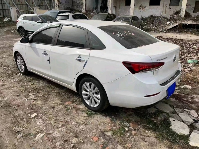 常州21年别克英朗5