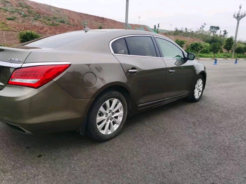 成都14年别克君越2