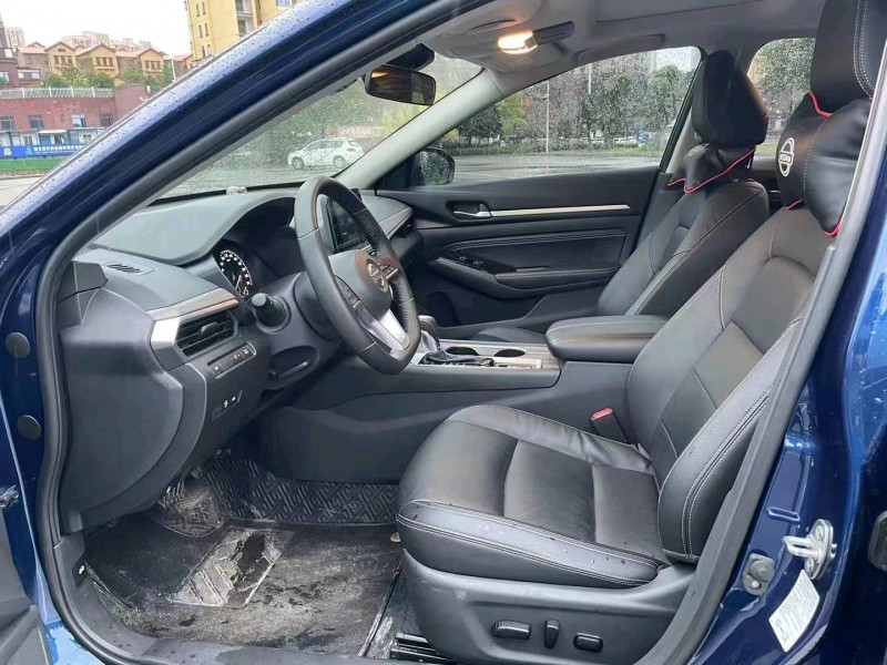 宜昌21年日产天籁4