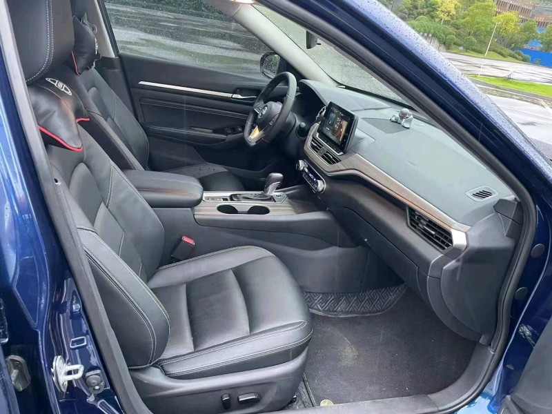 宜昌21年日产天籁7