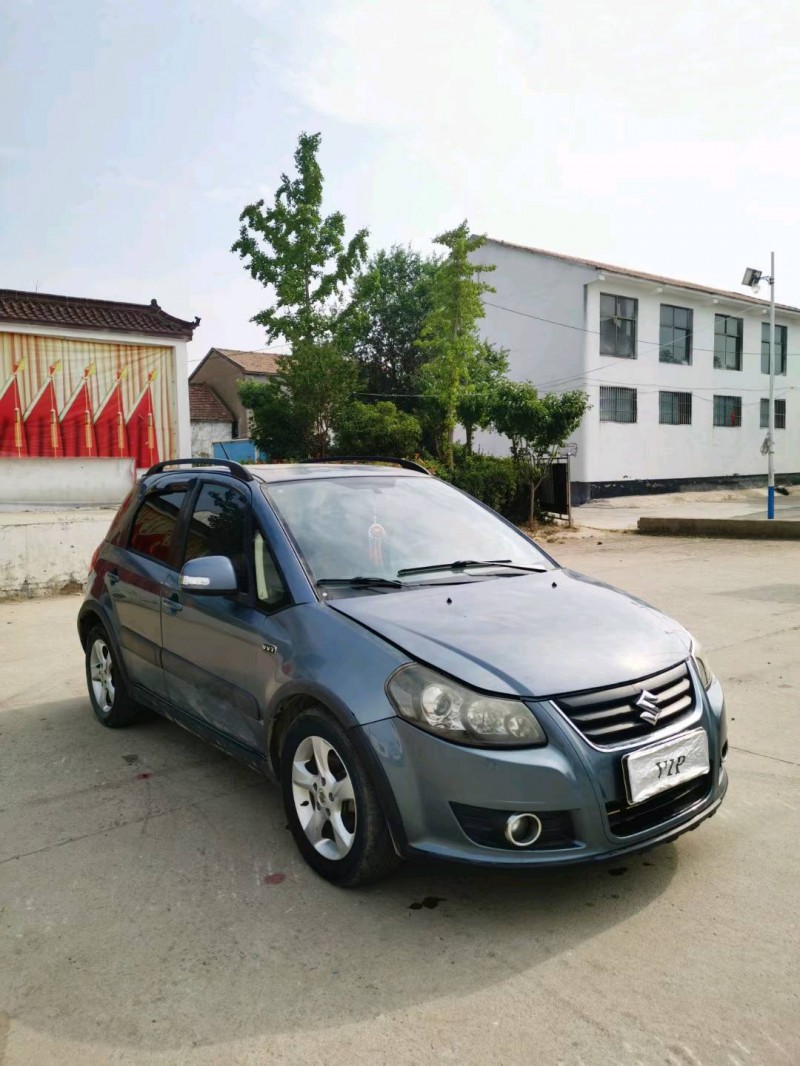 徐州12年铃木天语 SX43
