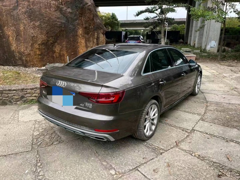 嘉兴19年奥迪A4L9