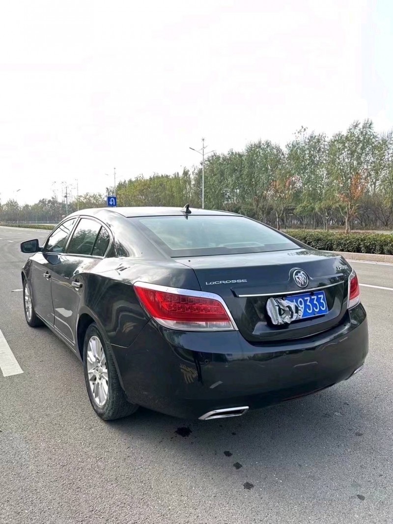 枣庄12年别克君越7