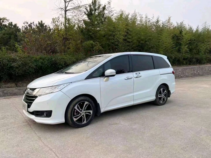 青岛16年本田奥德赛2