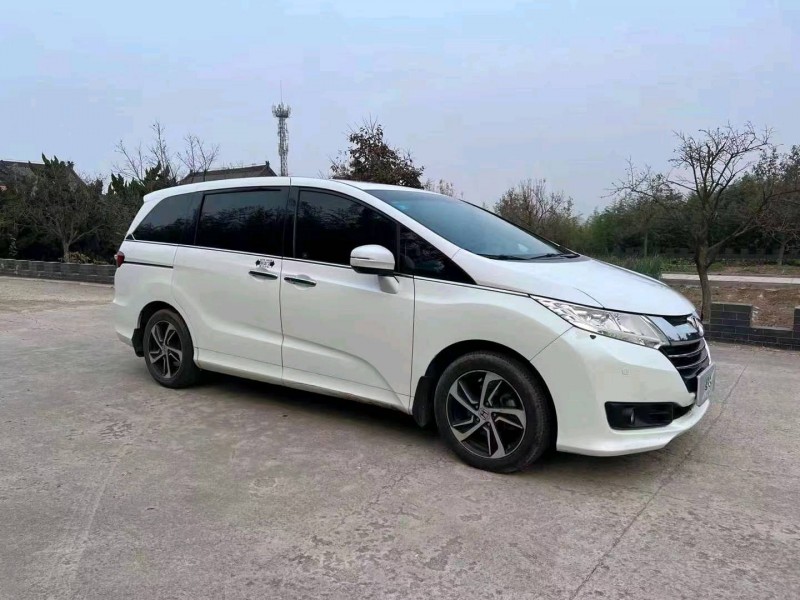 青岛16年本田奥德赛3