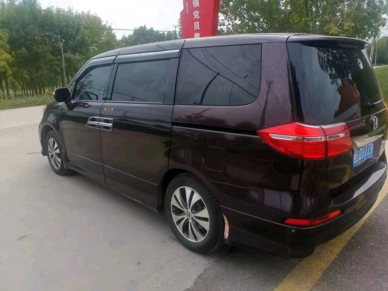 青岛15年本田艾力绅7