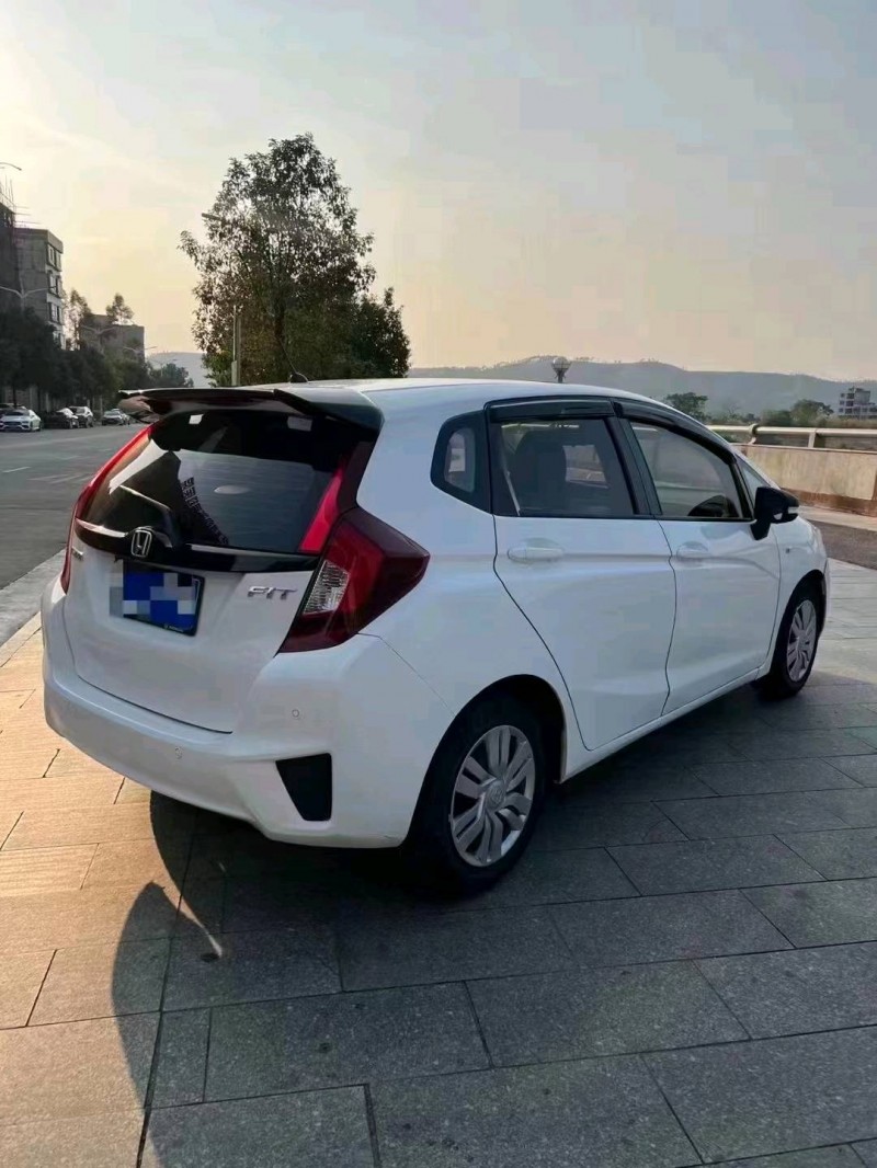 广州17年本田飞度4