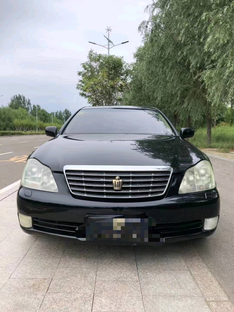 枣庄08年丰田皇冠1