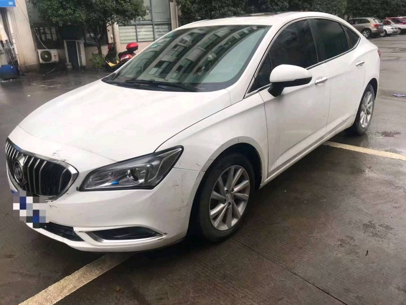 宜春16年别克威朗6