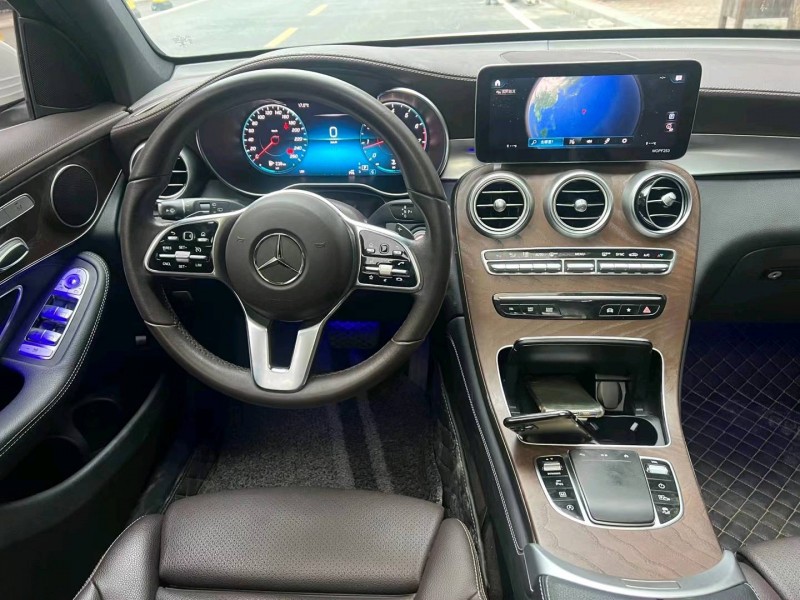 中山20年奔驰GLC7