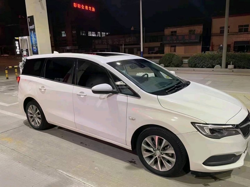 徐州19年别克GL64