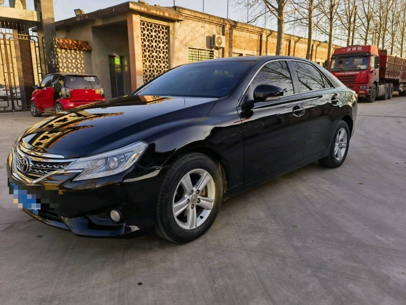 保定14年丰田锐志2