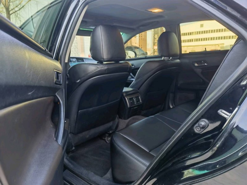 保定14年丰田锐志5