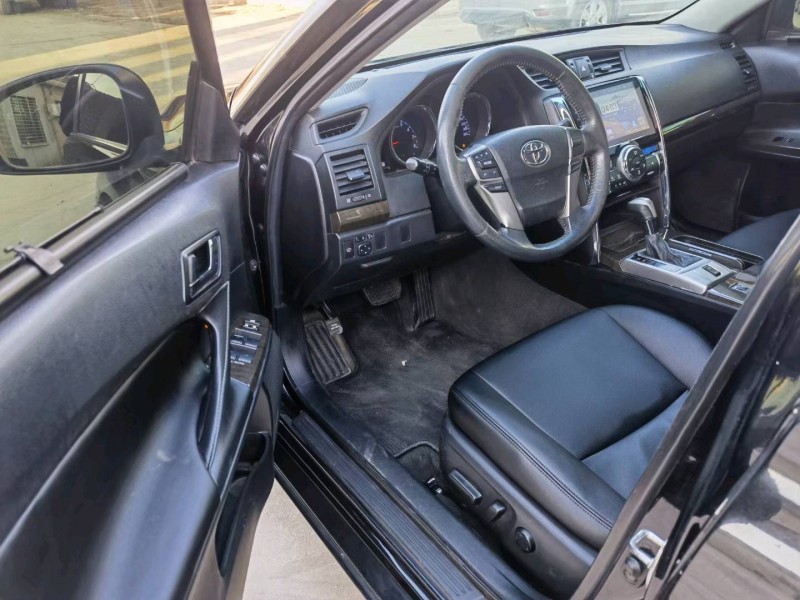 保定14年丰田锐志6