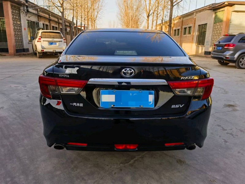 保定14年丰田锐志9