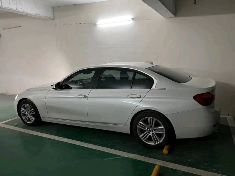 宜昌18年宝马3系4