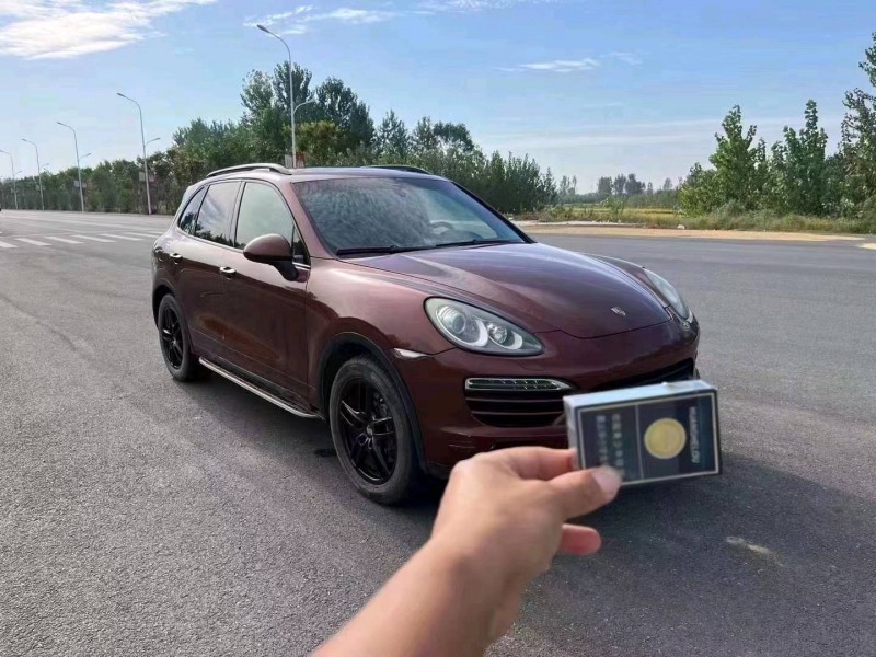 北京13年保时捷卡宴2