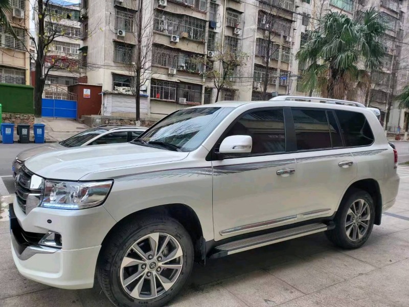 宜昌20年丰田兰德酷路泽3