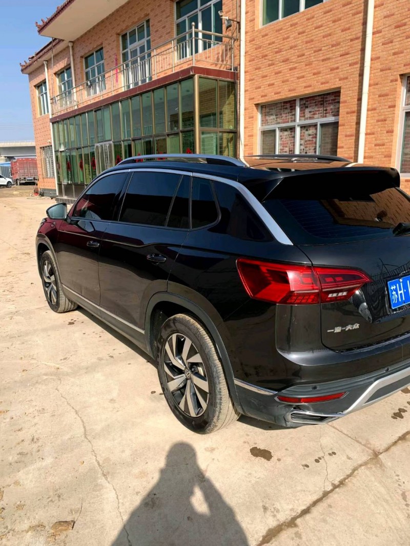 保定19年大众途岳7