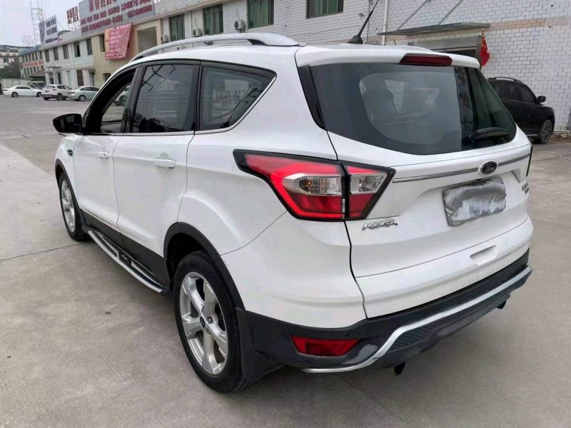 宜春17年福特翼虎7