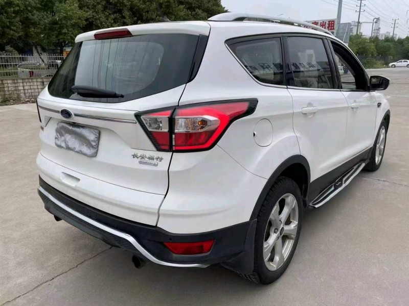 宜春17年福特翼虎8