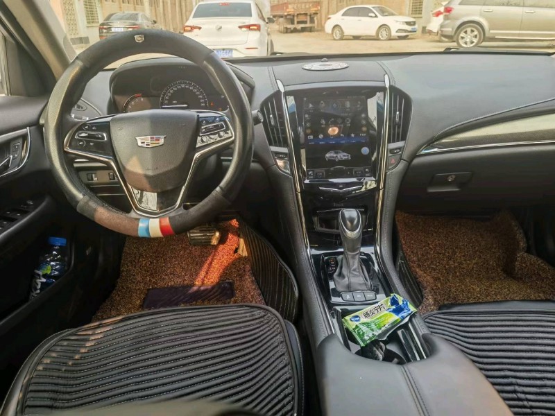 保定17年凯迪拉克ATS8